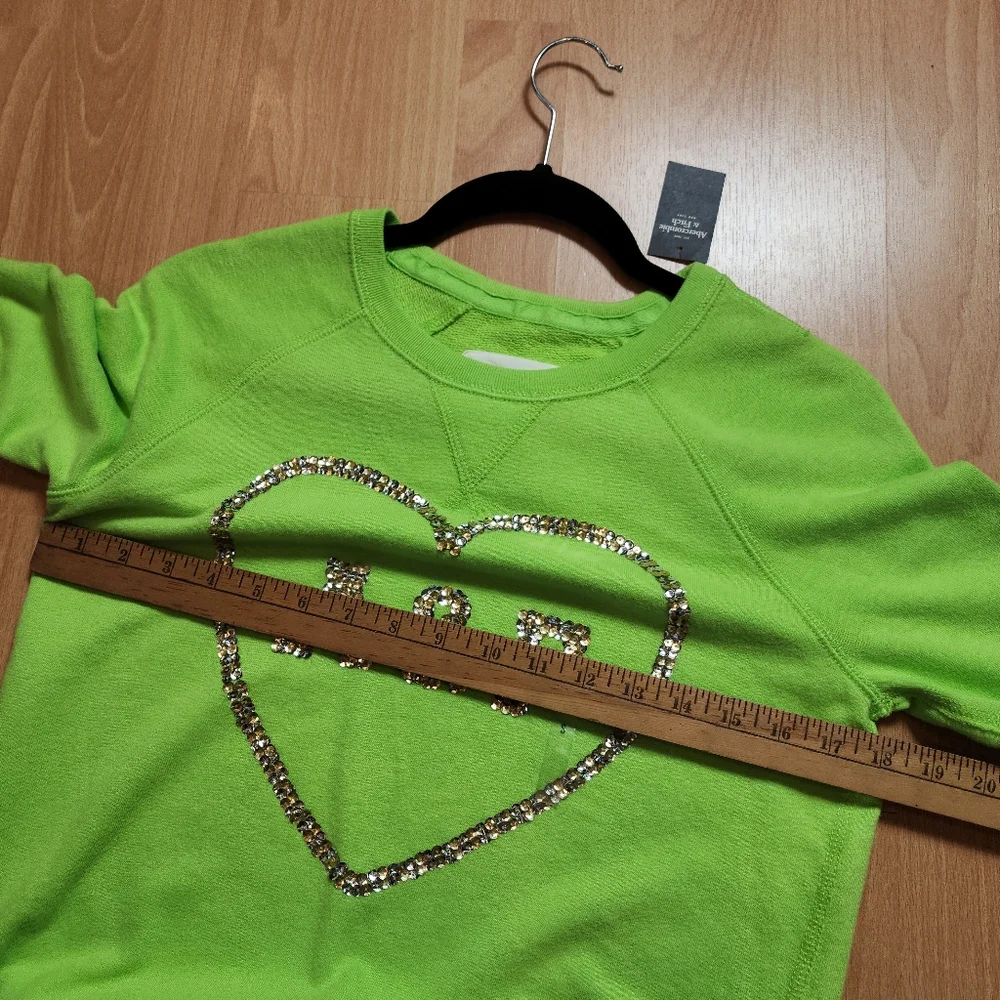 NWT Abercrombie Green Sweatshirt Heart Sequin Size Small - Picture 8 of 14